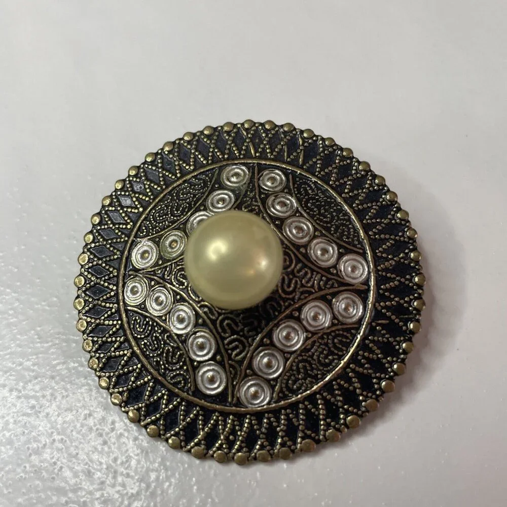 Vintage Damascene Two Toned Gold/Silver‎ w/ Faux Pearl  Brooch Pin